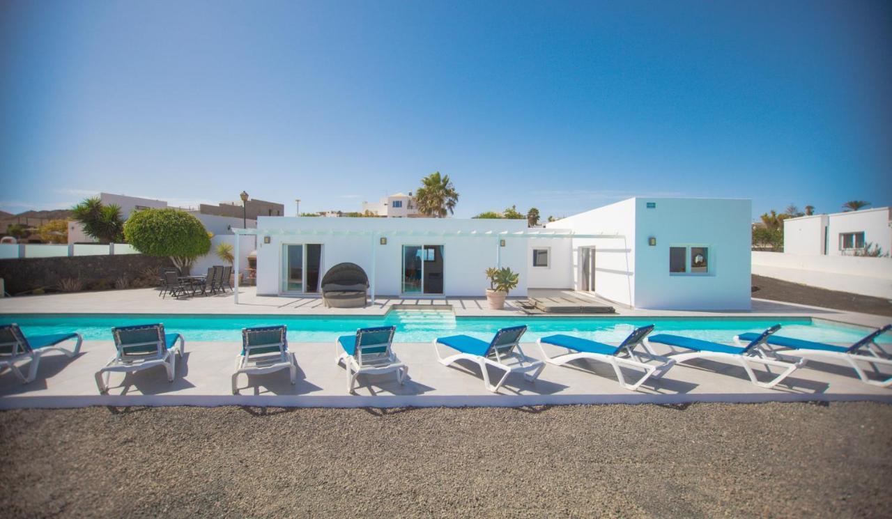 הוילה Casa Conil With A Private 25 Meter Heated Pool מראה חיצוני תמונה