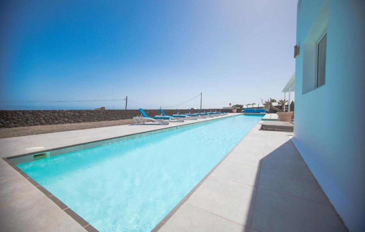 הוילה Casa Conil With A Private 25 Meter Heated Pool מראה חיצוני תמונה