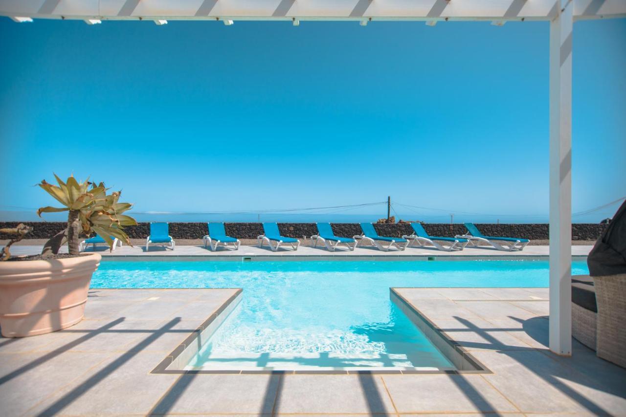 הוילה Casa Conil With A Private 25 Meter Heated Pool מראה חיצוני תמונה